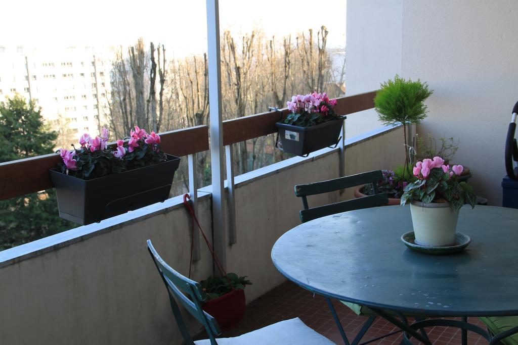 Les Hauts De Perrache Acomodação com café da manhã Sainte-Foy-lès-Lyon Exterior foto