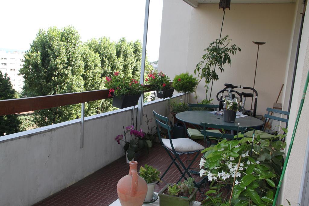 Les Hauts De Perrache Acomodação com café da manhã Sainte-Foy-lès-Lyon Exterior foto